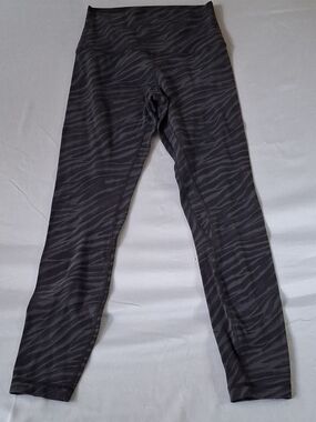 Lululemon Align High-Rise Pant 25" Le Tigre Camo Deep Coal Multi - Size 4